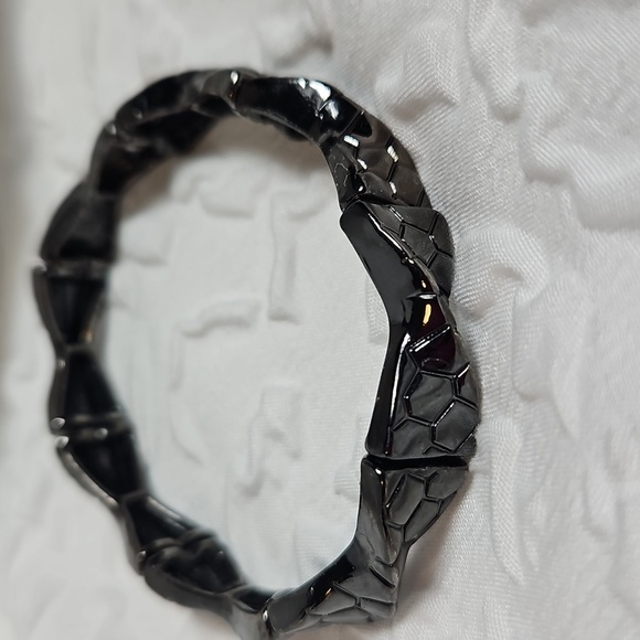 LIA SOPHIA SWIVEL STRETCH GUN METAL BRACLET - Picture 3 of 6